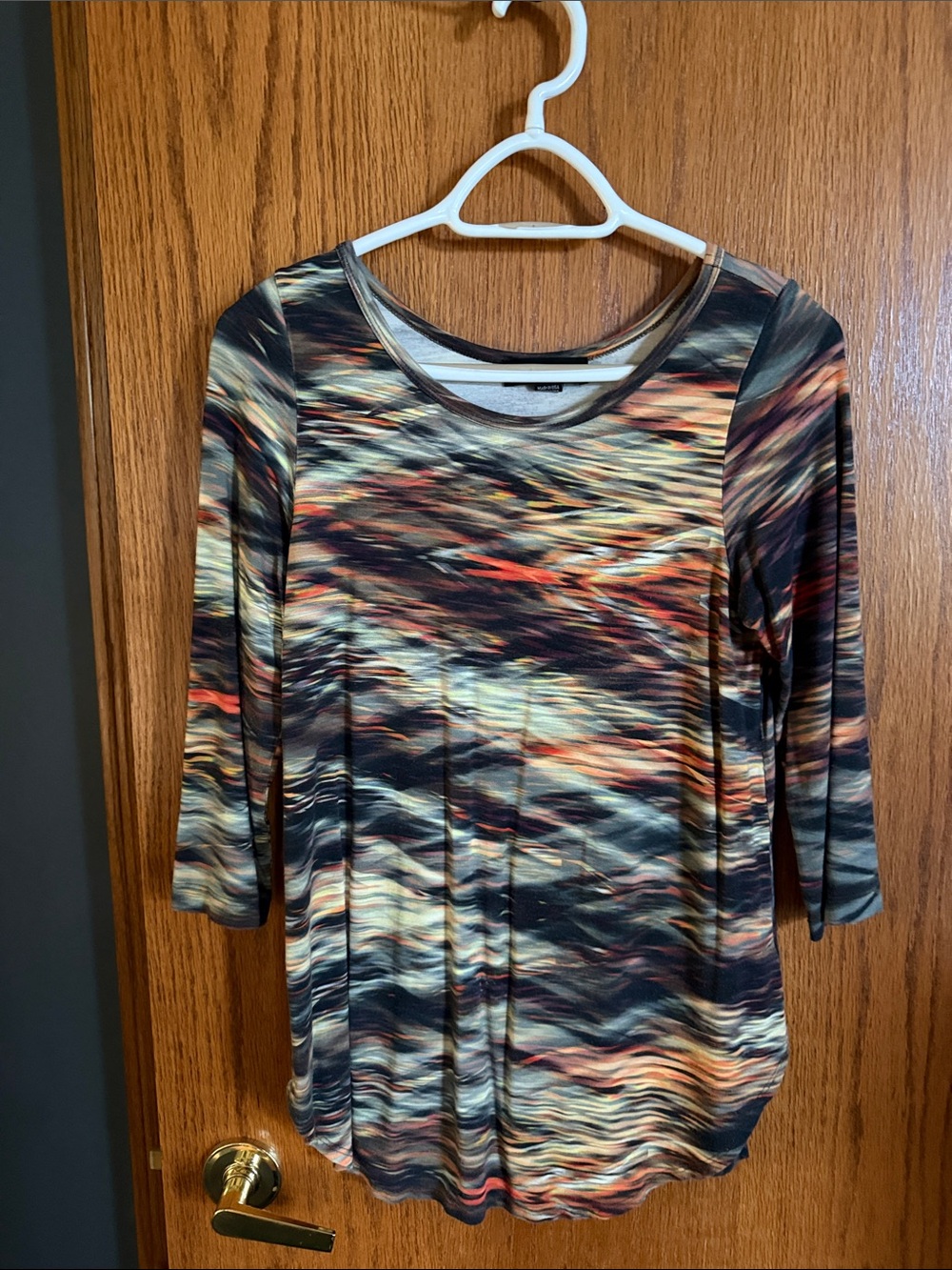 Karen Kane Multicolor Wave-Print 3/4 Sleeve Top